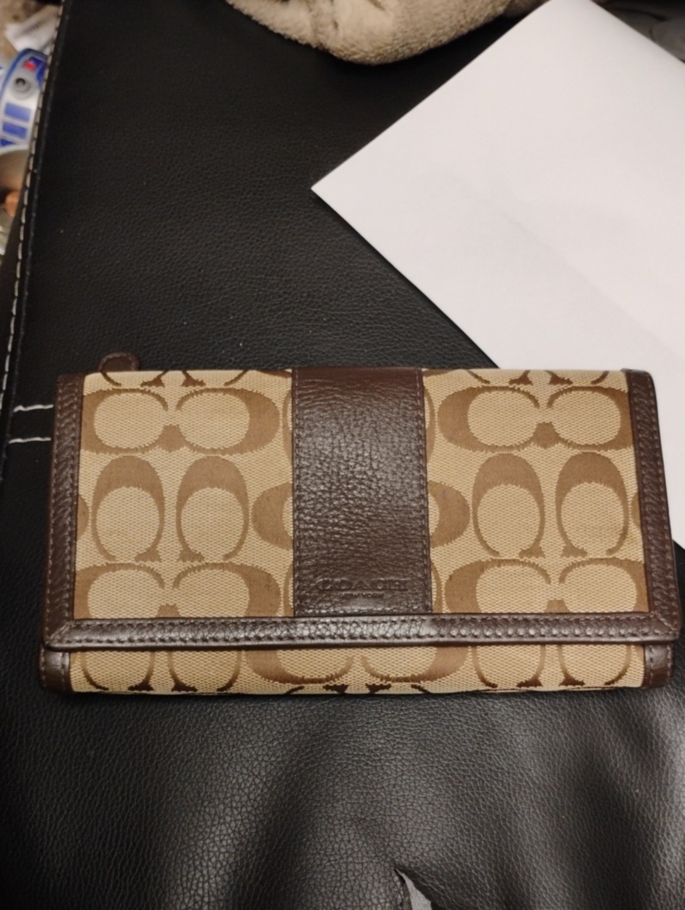 COACH WALLET SIGNATURE BROWN 4.5 TALL 7.5 IN WIDE NRMINT CONDITION